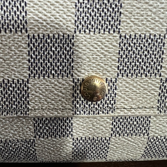 Louis Vuitton Damier Azur Sara Long Wallet - Picture 3 of 17